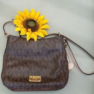 Michael Kors messanger Crossbody purse